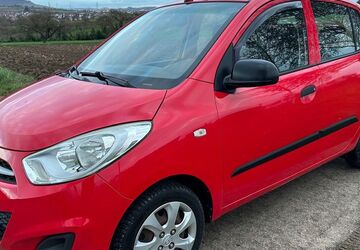 Hyundai i10 96.000 km 2.690 &euro; Bietigheim-Bissingen 74321