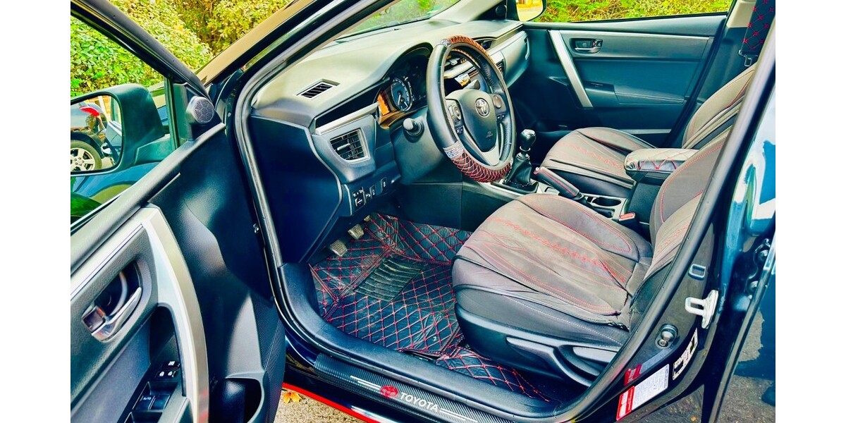 Toyota Corolla 143.000 km 11.800 &euro; Herrenberg 71083