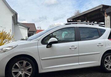 Peugeot 207 144.000 km 4.399 &euro; Sersheim 74372