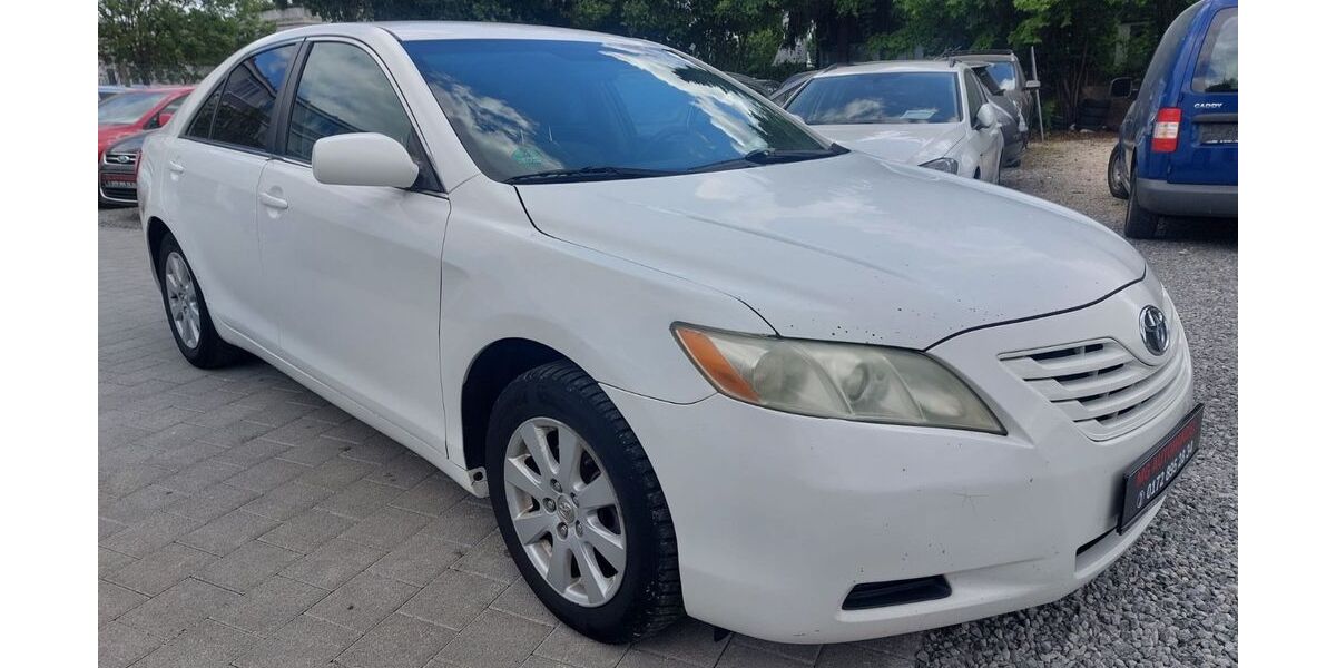 Toyota Camry 180.392 km 3.750 &euro; Fellbach 70736