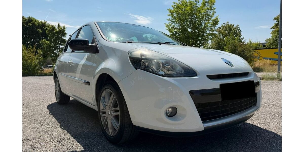 Renault Clio 93.375 km 8.000 &euro; Reutlingen 72764