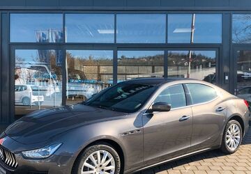 Maserati Ghibli 56.500 km 33.990 &euro; TÜBINGEN 72072