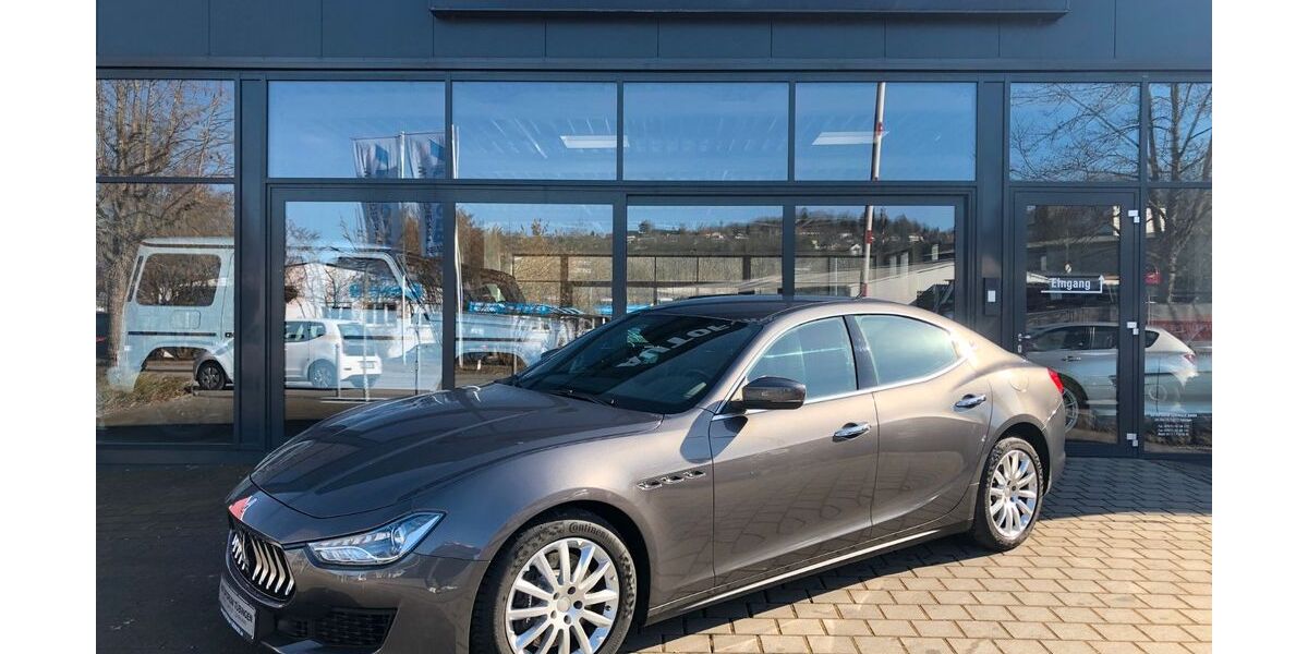 Maserati Ghibli 56.500 km 33.990 &euro; TÜBINGEN 72072
