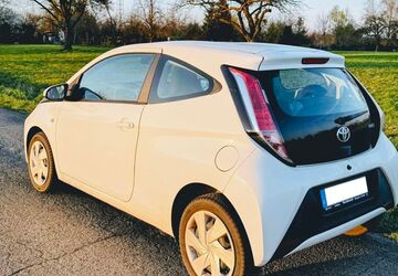 Toyota Aygo (X) 114.000 km 5.200 &euro; Reutlingen 72770