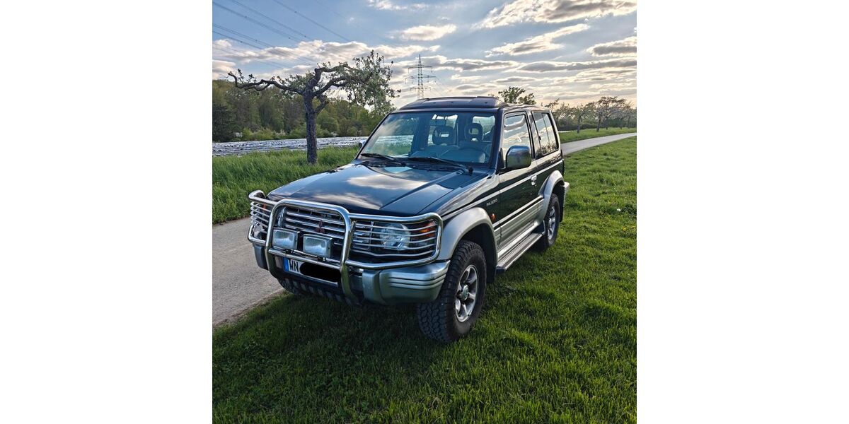 Mitsubishi Pajero 204.850 km 7.500 &euro; Waiblingen-Hohenacker 71336