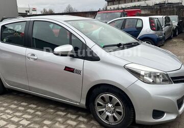Toyota Yaris 127.400 km 6.900 &euro; Holzgerlingen 71088