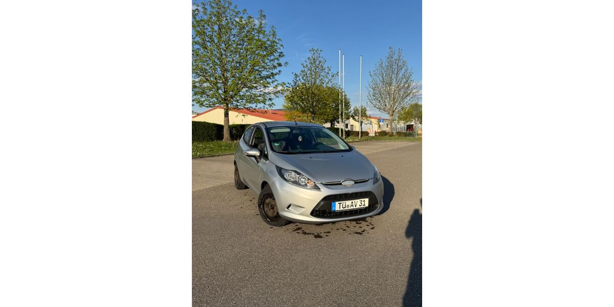 Ford Fiesta 303.000 km 750 &euro; Rottenburg am Neckar 72108