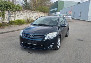 Toyota Auris 77.000 km 4.900 &euro; Möglingen 71696