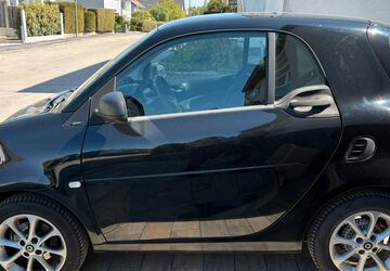 Smart ForTwo 50.000 km 11.000 &euro; Asperg 71679