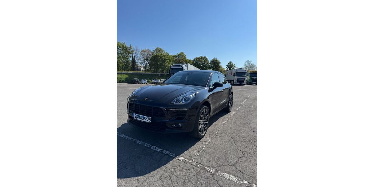 Porsche Macan 52.000 km 46.999 &euro; Stuttgart 70327