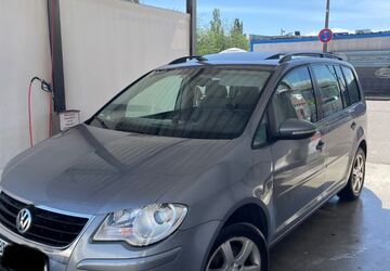 VW Touran 210.000 km 4.000 &euro; Sindelfingen 71065