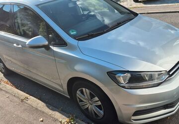 VW Touran 120.000 km 14.700 &euro; Ehningen 71139