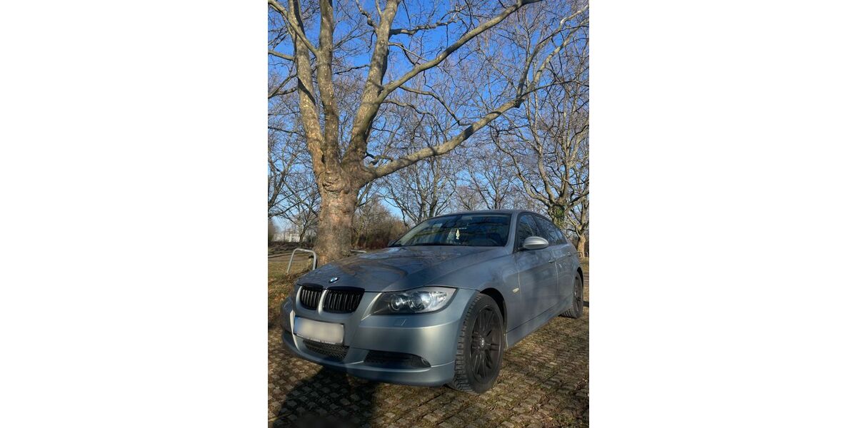 BMW 320 175.000 km 2.500 &euro; Pforzheim 75181