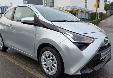 Toyota Aygo (X) 75.575 km 8.690 &euro; Kornwestheim (bei Stuttgart) 70806