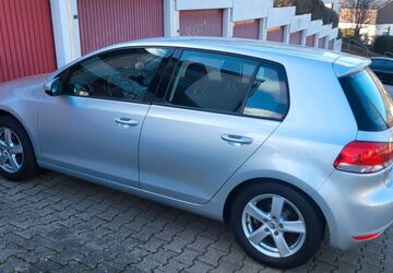 VW Golf 88.000 km 7.900 &euro; Deizisau 73779