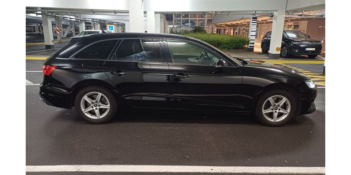 Audi A4 210.000 km 16.400 &euro; Esslingen am Neckar 73733