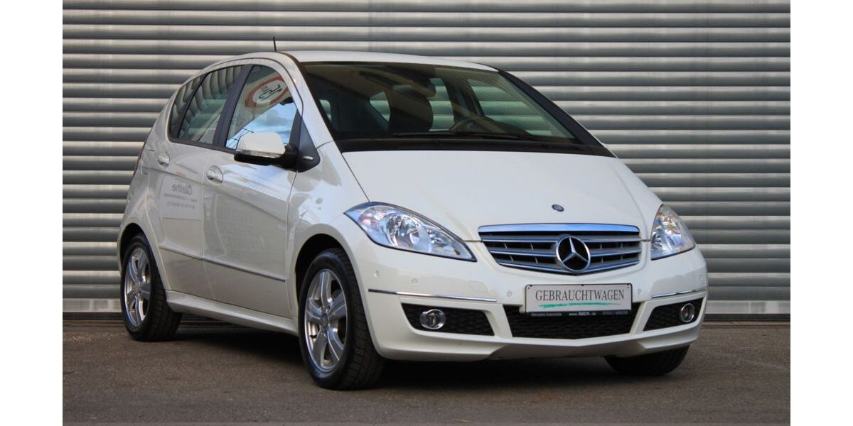 Mercedes-Benz A 180 46.600 km 11.800 &euro; Sindelfingen 71065