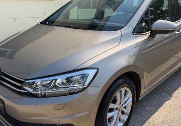 VW Touran 241.000 km 9.950 &euro; Sindelfingen/Stuttgart 71069