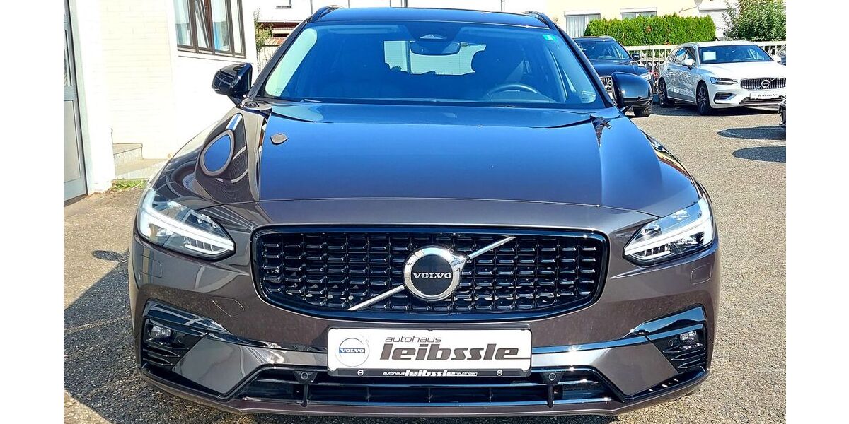 Volvo V90 22.700 km 42.990 &euro; Reutlingen 72760