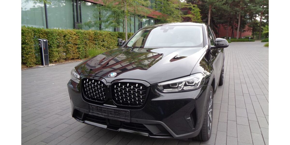 BMW X4 106.000 km 40.900 &euro; Stuttgart 70469