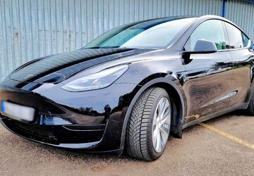 Tesla Model Y 60.204 km 29.900 &euro; Wildberg 72218