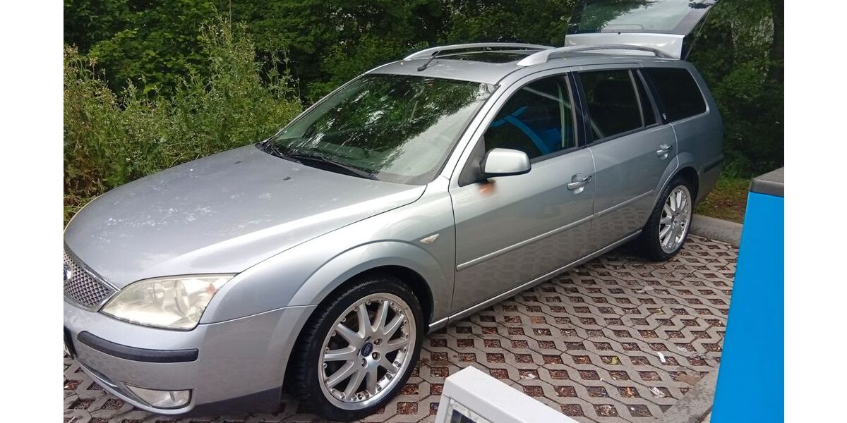 Ford Mondeo 180.890 km 3.750 &euro; Korntal-Muenchingen 70825