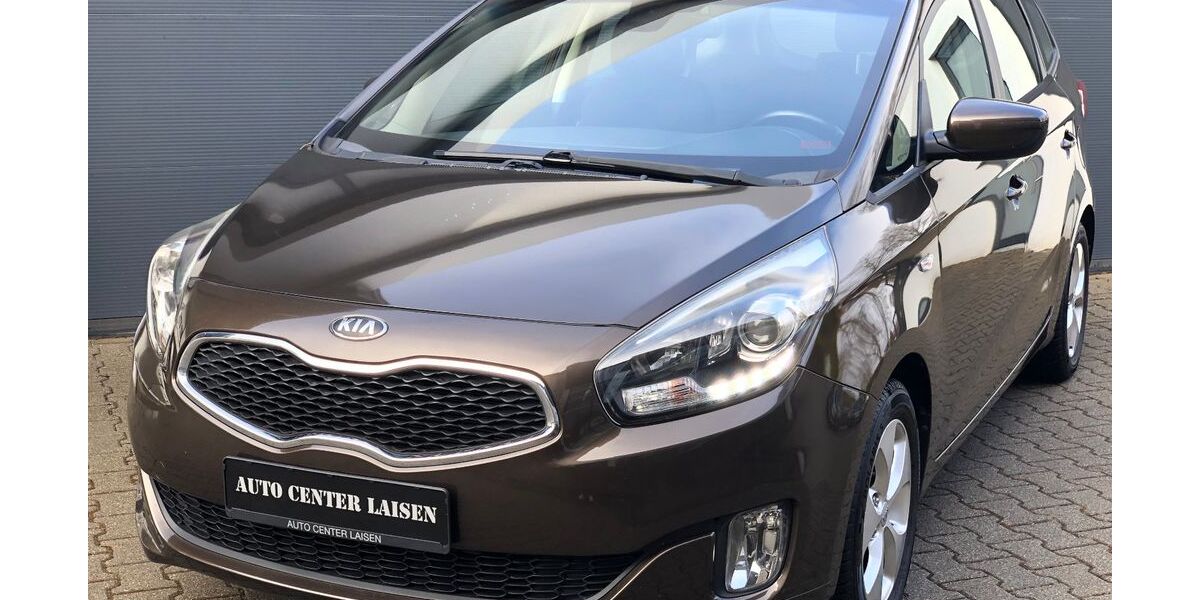 Kia Carens 121.000 km 8.899 &euro; Reutlingen 72766