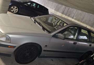 Volvo V40 229.224 km 600 &euro; Neuhausen 75242