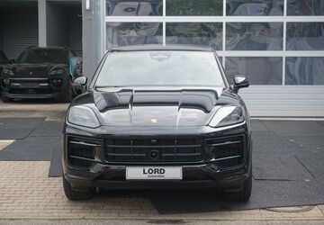 Porsche Cayenne 13.500 km 104.790 &euro; Stuttgart 70499