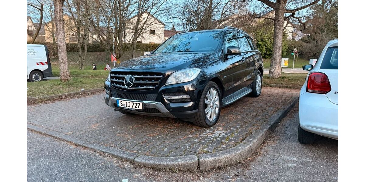 Mercedes-Benz ML 350 265.000 km 14.900 &euro; Stuttgart 70374