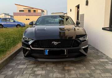 Ford Mustang 20.000 km 44.000 &euro; Gärtringen 71116