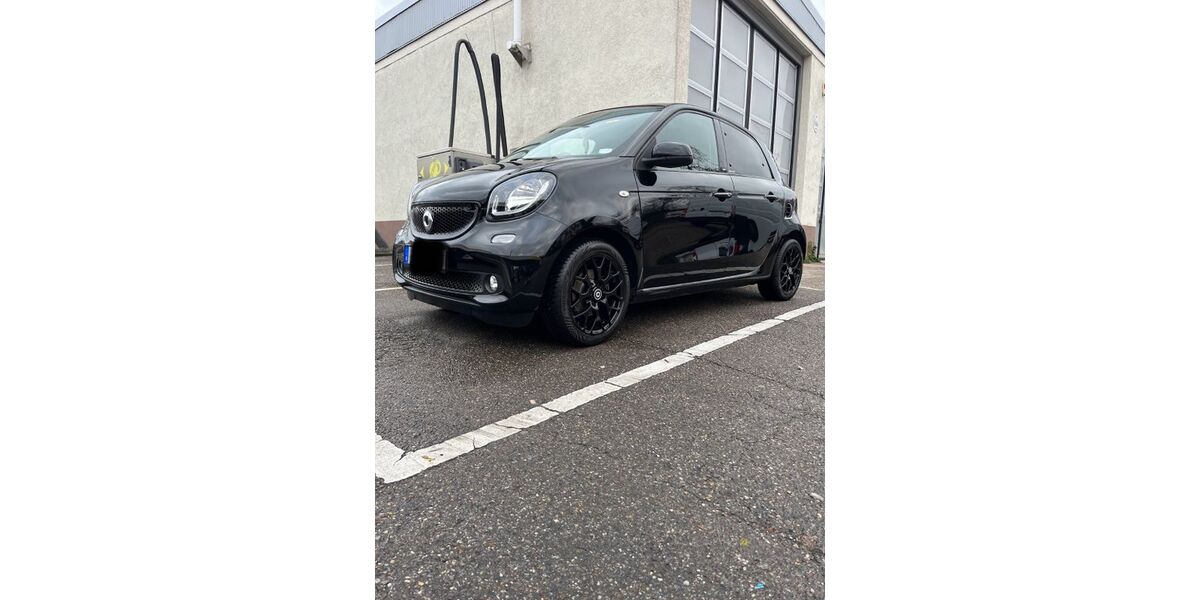 Smart ForFour 77.300 km 12.700 &euro; Stuttgart 70188