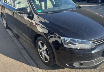 VW Jetta 178.000 km 5.299 &euro; Sindelfingen 71069