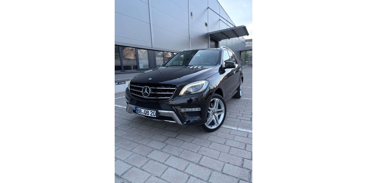 Mercedes-Benz ML 350 181.000 km 20.499 &euro; Sindelfingen 71065