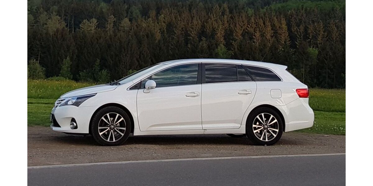Toyota Avensis 329.000 km 4.999 &euro; calw 75365