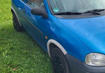 Opel Corsa 110.500 km 1.499 &euro; Rottenburg 72108