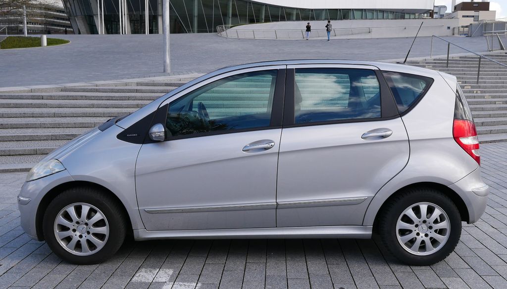 Mercedes-Benz A 170 70.000 km 5.900 &euro; Stuttgart 70190