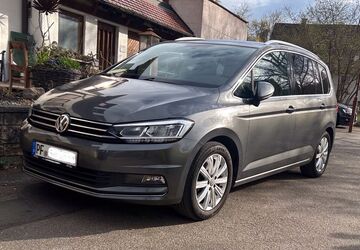 VW Touran 101.700 km 15.550 &euro; Wiernsheim 75446