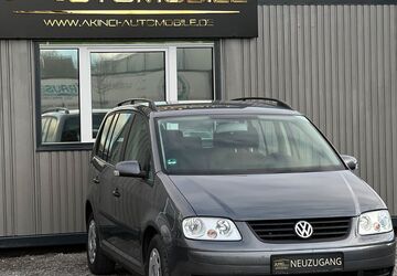 VW Touran 223.000 km 3.990 &euro; Gäufelden 71126