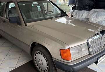 Mercedes-Benz 190 245.405 km 4.990 &euro; Nürtingen 72622