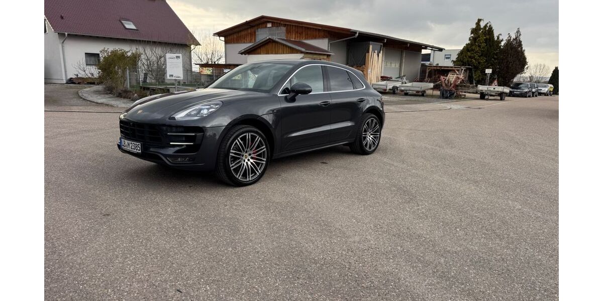 Porsche Macan 156.000 km 39.999 &euro; Möglingen 71696