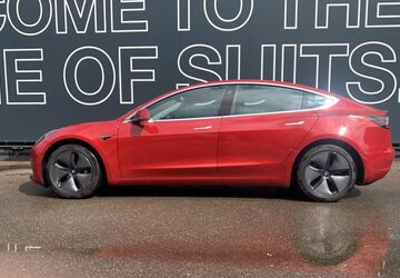 Tesla Model 3 153.000 km 21.700 &euro; Stuttgart 70327