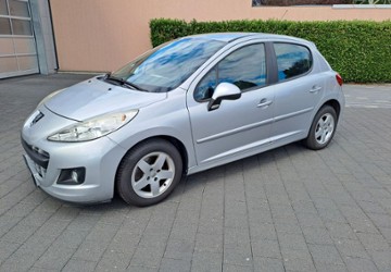 Peugeot 207 94.000 km 3.300 &euro; Möglingen 71696