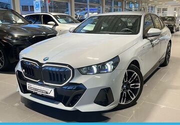BMW 530 22.685 km 56.890 &euro; Tübingen 72072