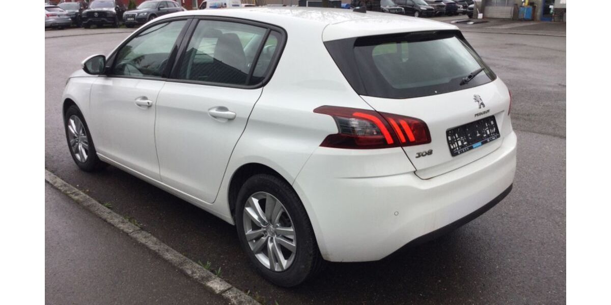 Peugeot 308 53.200 km 11.900 &euro; Metzingen 72555