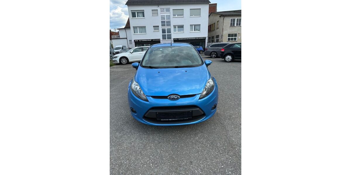 Ford Fiesta 124.600 km 2.500 &euro; Fellbach 70736