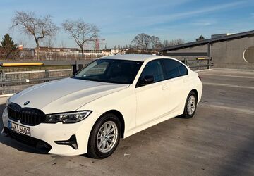 BMW 320 119.000 km 23.500 &euro; Stuttgart 70176