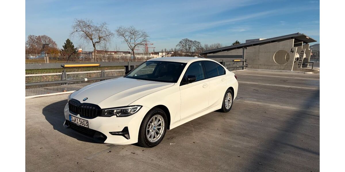 BMW 320 119.000 km 23.500 &euro; Stuttgart 70176