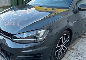 VW Golf 180.000 km 14.490 &euro; Mühlacker 75417