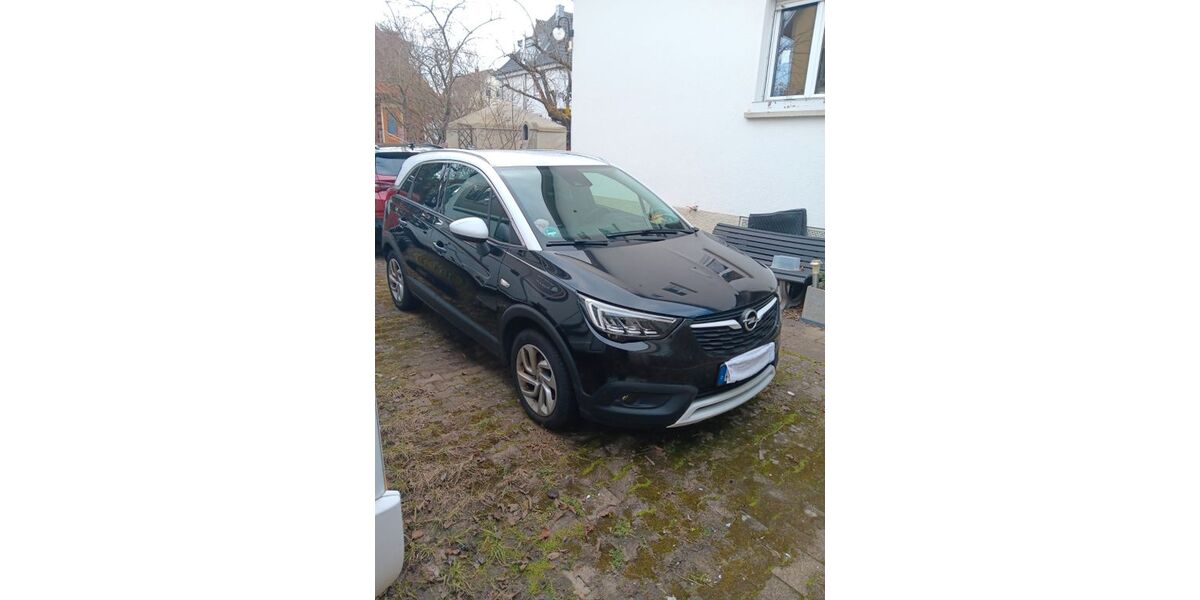 Opel Crossland (X) 40.600 km 13.399 &euro; Stuttgart 70563